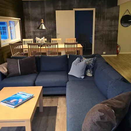 Hemmingodden Lodge *